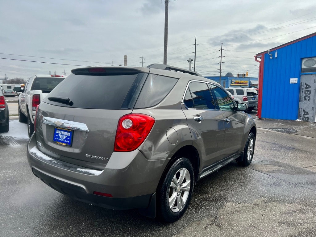 Photo 8 of this CHEVROLET EQUINOX