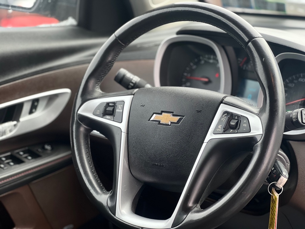 Photo 18 of this CHEVROLET EQUINOX
