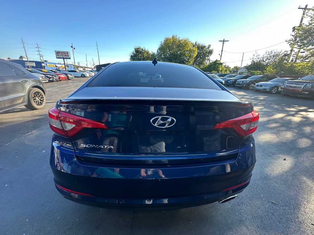 Photo 10 of this HYUNDAI SONATA