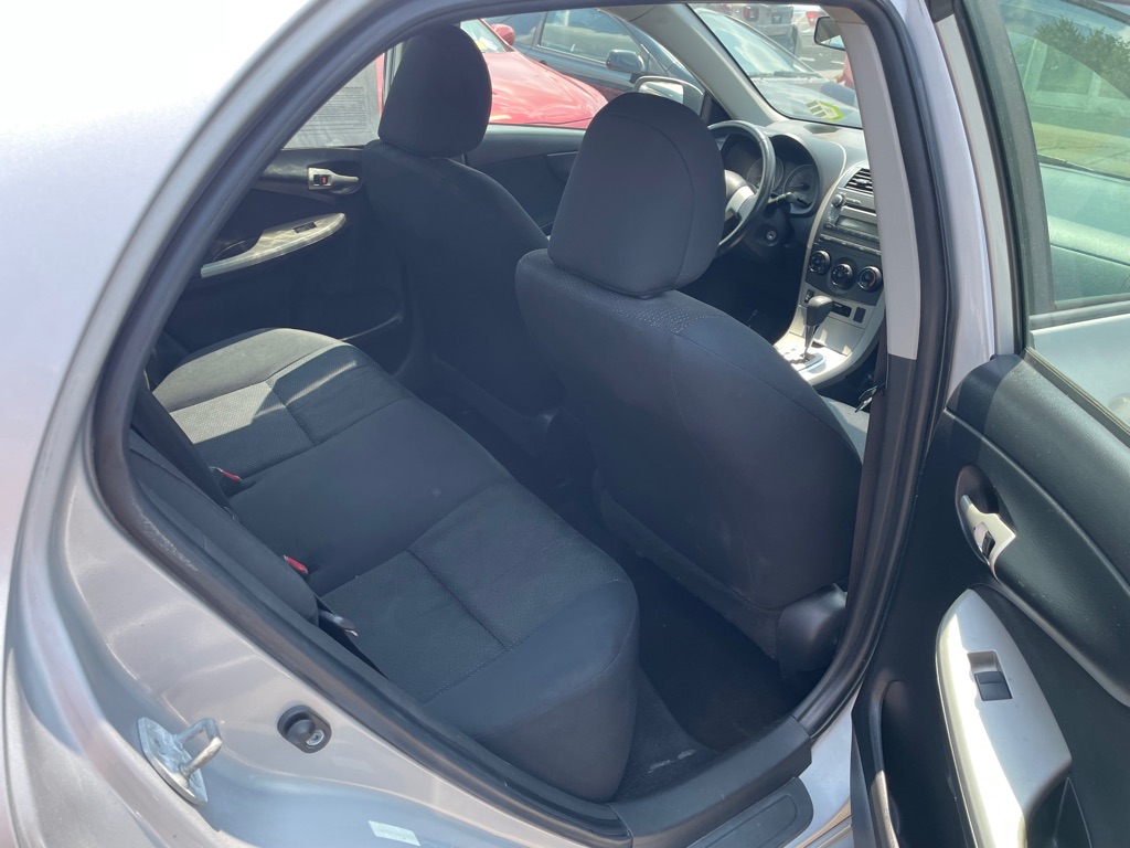 Photo 16 of this TOYOTA COROLLA