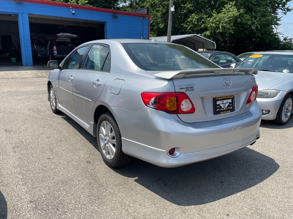 Photo 3 of this TOYOTA COROLLA