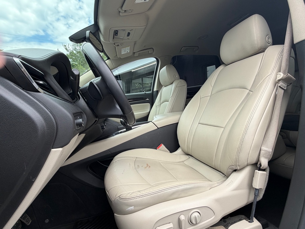 Photo 2 of this BUICK ENCLAVE
