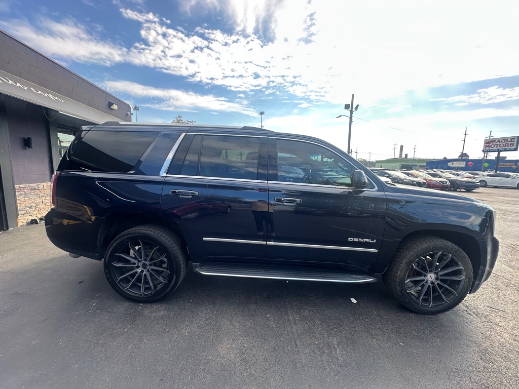 Photo 7 of this GMC YUKON