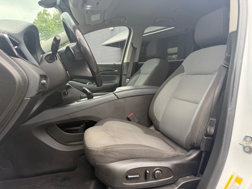 Photo 3 of this BUICK ENCLAVE