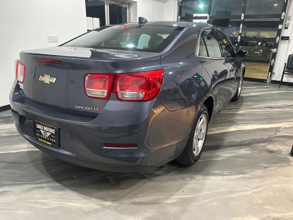 Photo 6 of this CHEVROLET MALIBU