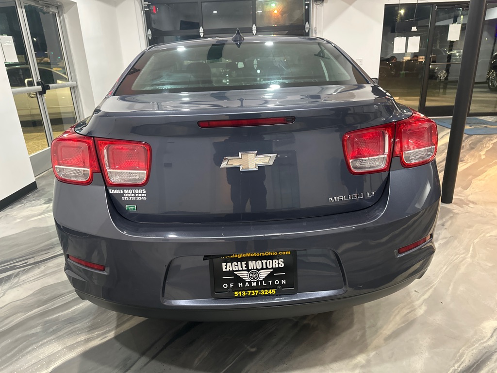 Photo 5 of this CHEVROLET MALIBU