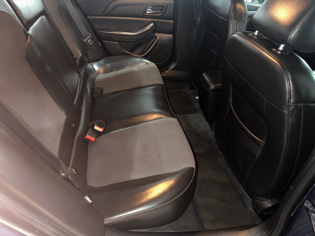 Photo 7 of this CHEVROLET MALIBU
