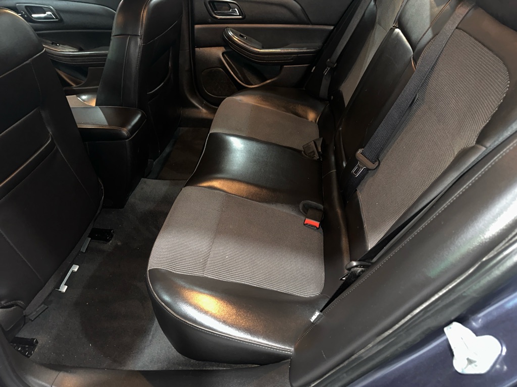 Photo 8 of this CHEVROLET MALIBU