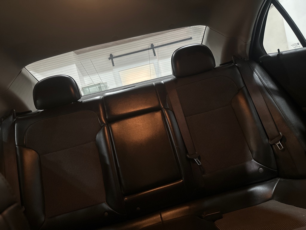 Photo 9 of this CHEVROLET MALIBU