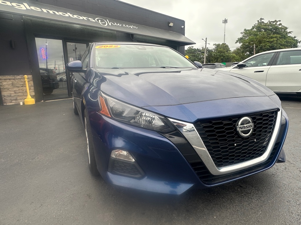 Photo 2 of this NISSAN ALTIMA