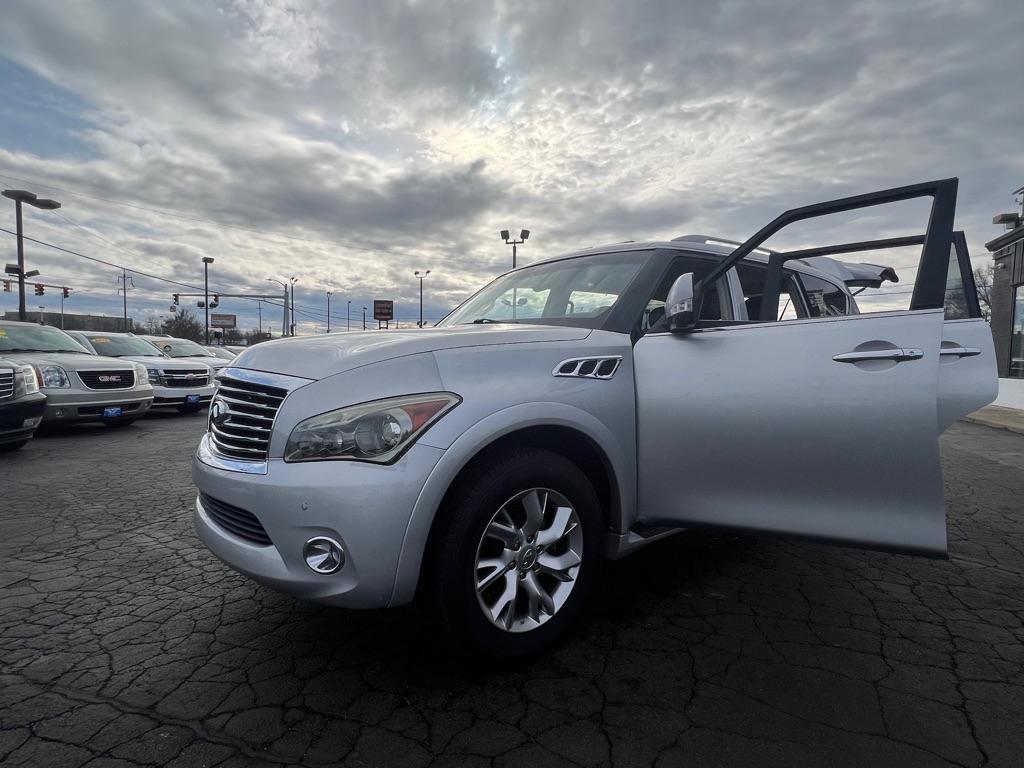 Photo 33 of this INFINITI QX56
