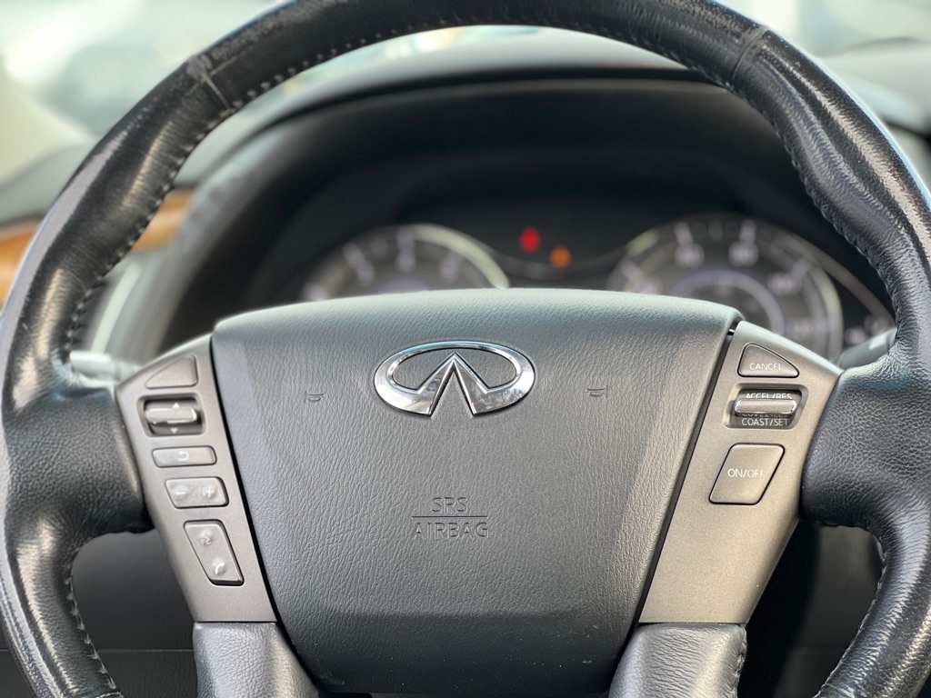 Photo 28 of this INFINITI QX56