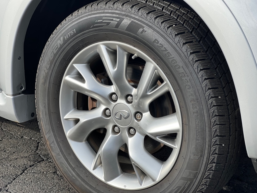 Photo 10 of this INFINITI QX56