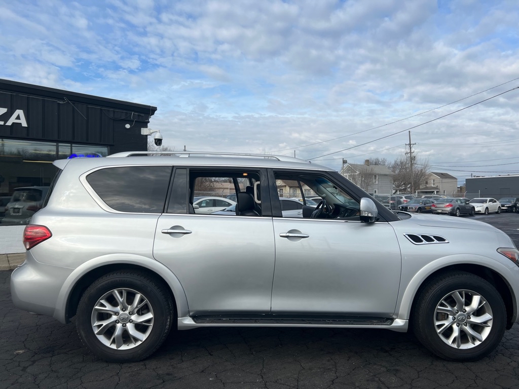 Photo 35 of this INFINITI QX56