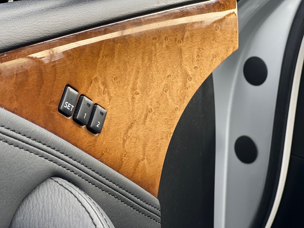 Photo 11 of this INFINITI QX56
