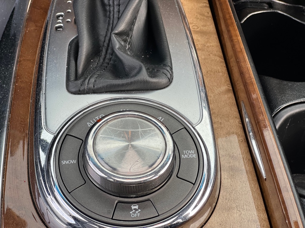 Photo 26 of this INFINITI QX56