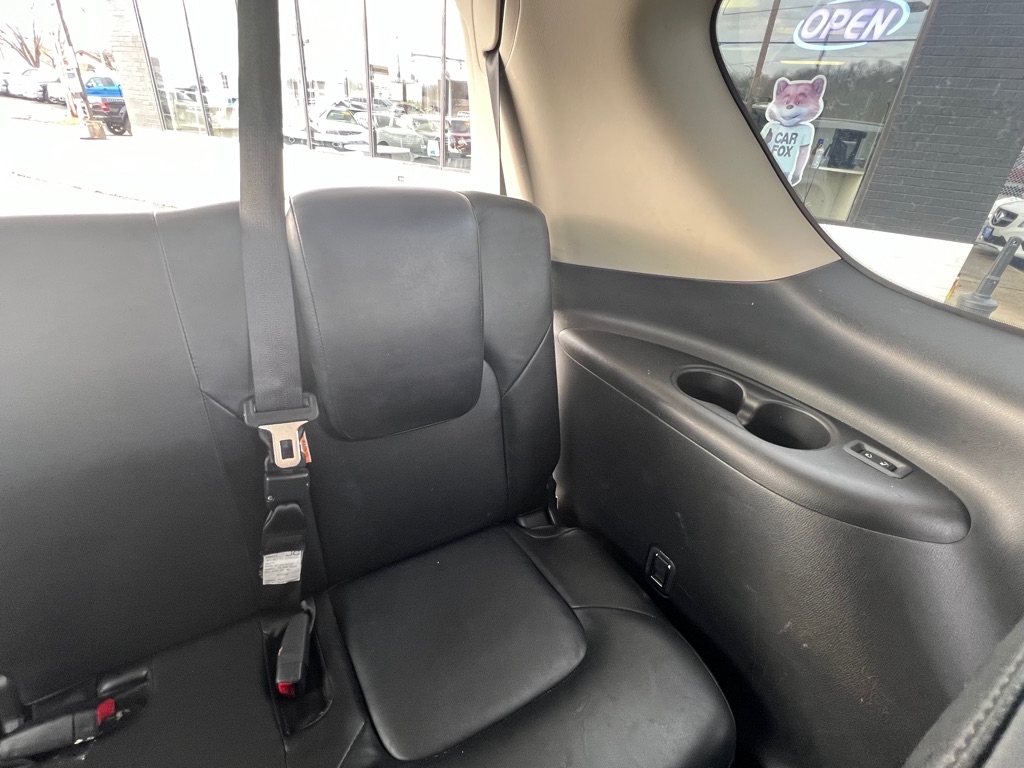 Photo 24 of this INFINITI QX56