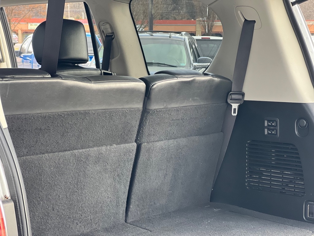 Photo 29 of this INFINITI QX56