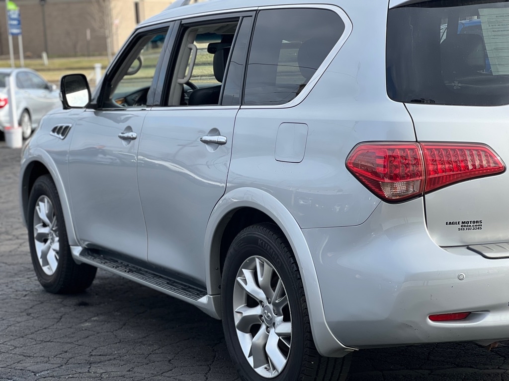 Photo 4 of this INFINITI QX56