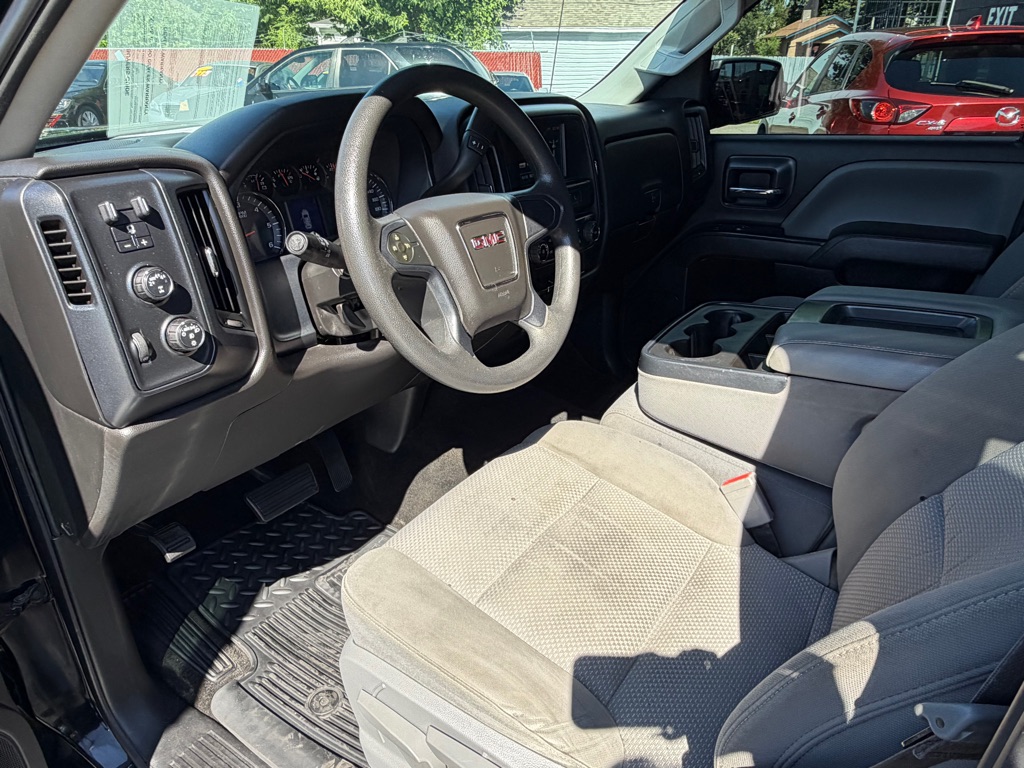 Photo 2 of this GMC SIERRA 1500