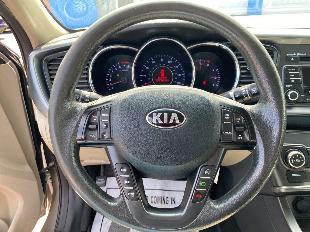 Photo 12 of this KIA OPTIMA