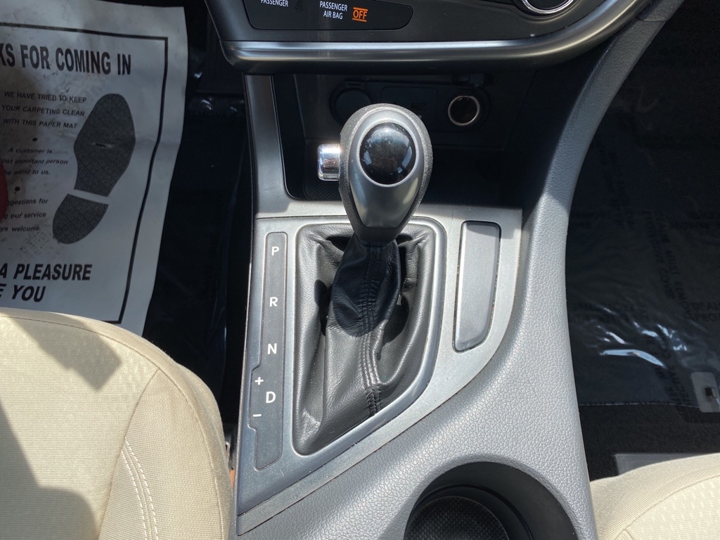 Photo 17 of this KIA OPTIMA