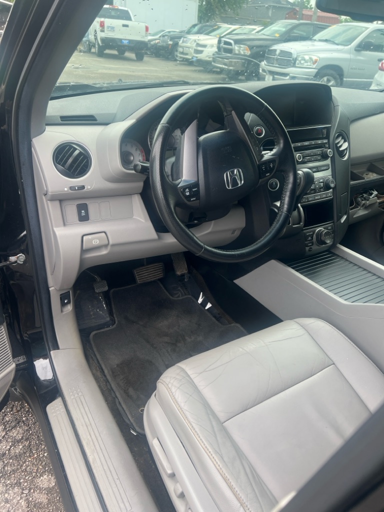 Photo 9 of this HONDA PILOT