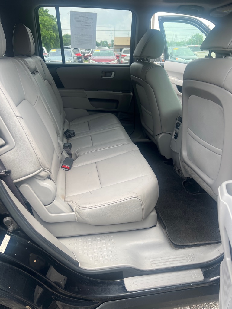 Photo 5 of this HONDA PILOT