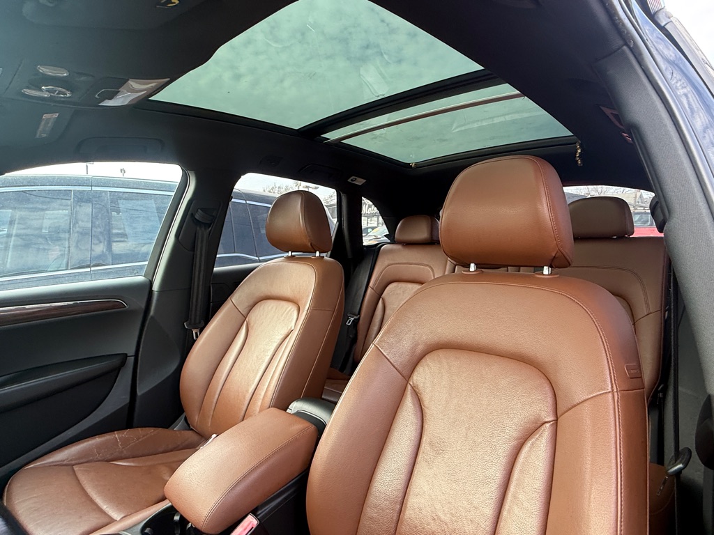 Photo 6 of this AUDI Q5