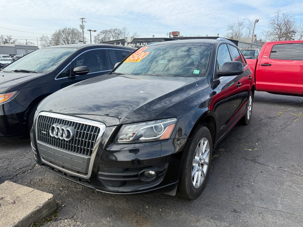 Photo 2 of this AUDI Q5