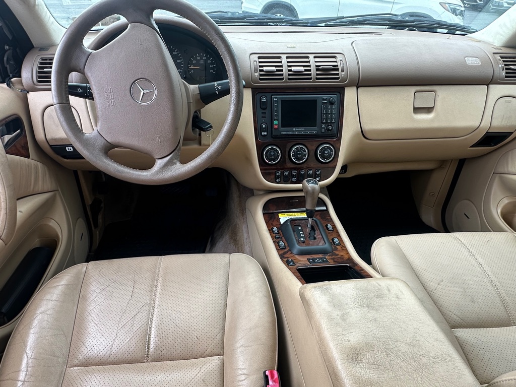 Photo 5 of this MERCEDES-BENZ M-CLASS