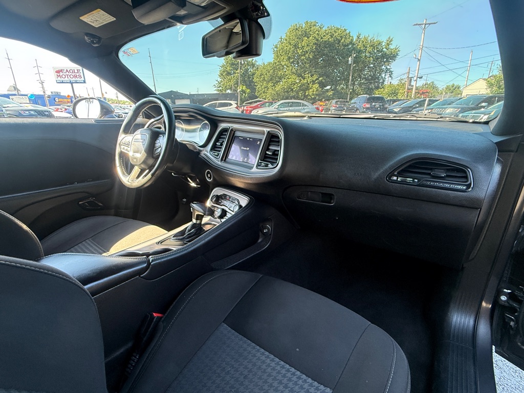 Photo 5 of this DODGE CHALLENGER