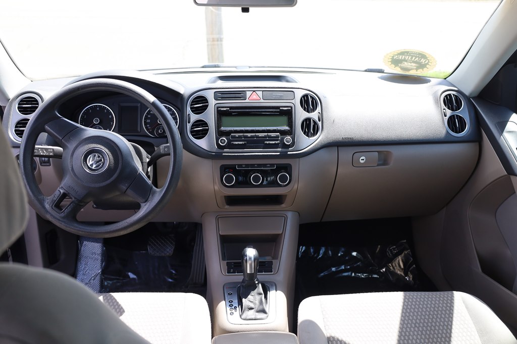 VOLKSWAGEN TIGUAN 2011 VOLKSWAGEN TIGUAN WVGBV7AX9BW537993