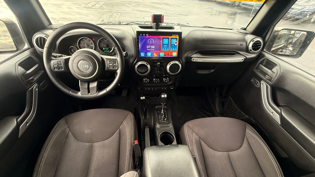 Photo 3 of this JEEP WRANGLER UNLIMI