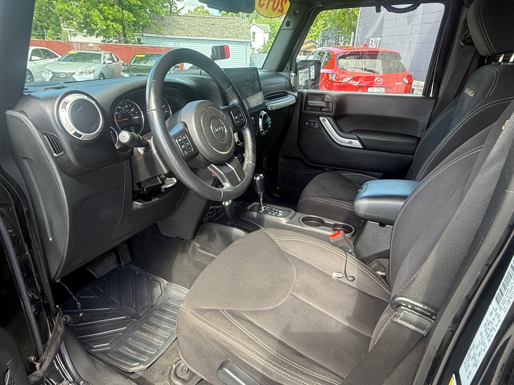 Photo 8 of this JEEP WRANGLER UNLIMI