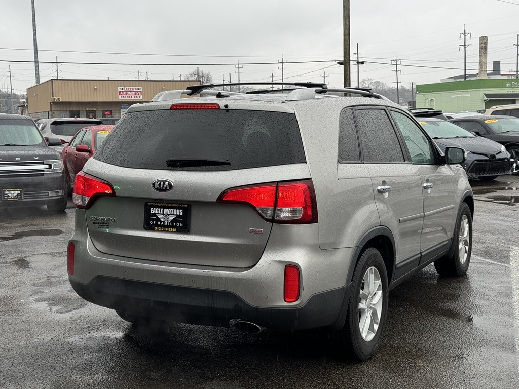 Photo 7 of this KIA SORENTO