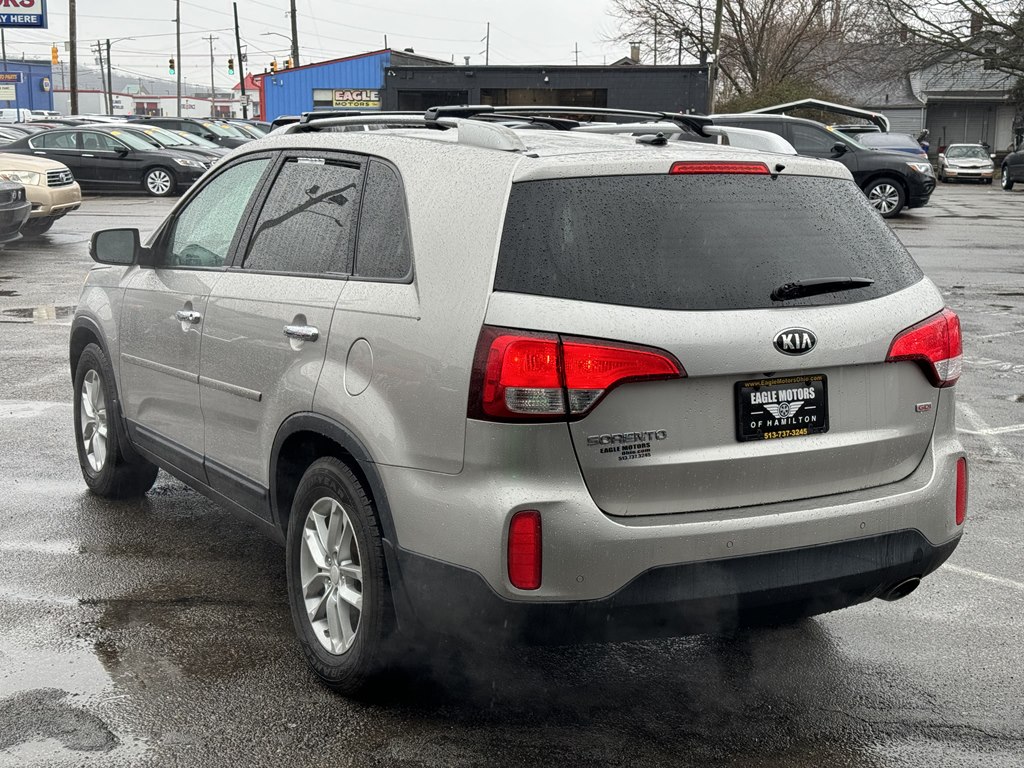 Photo 5 of this KIA SORENTO