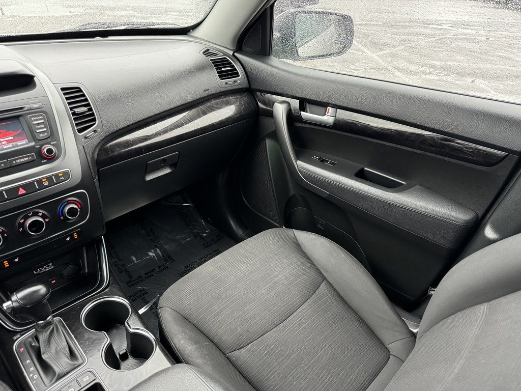 Photo 22 of this KIA SORENTO