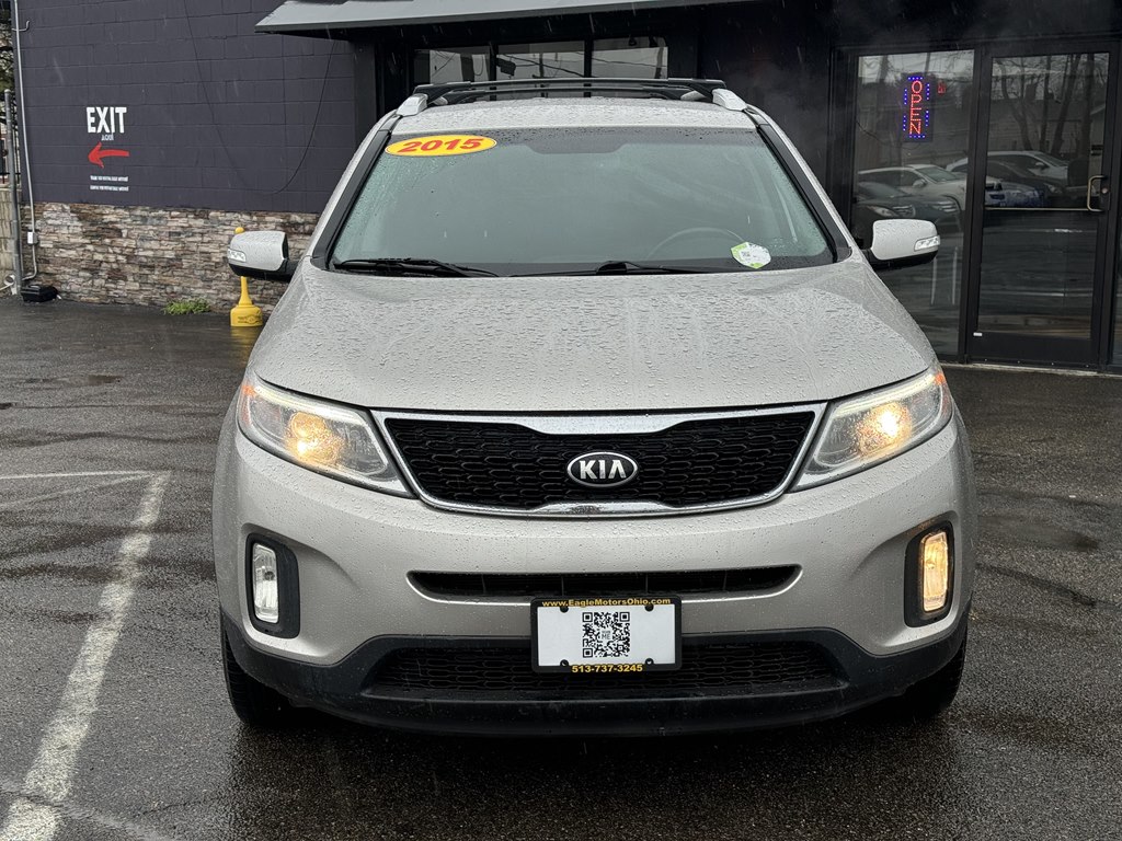 Photo 2 of this KIA SORENTO