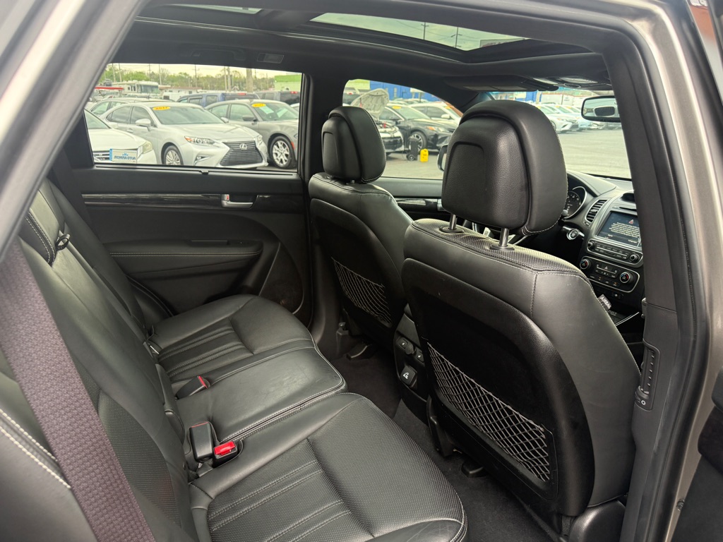Photo 29 of this KIA SORENTO