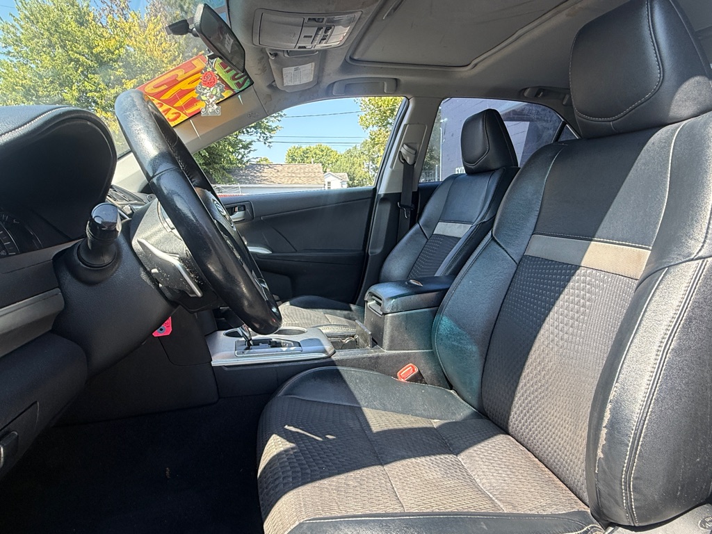 Photo 2 of this TOYOTA CAMRY