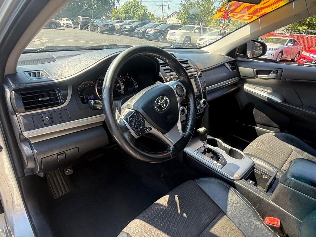 Photo 5 of this TOYOTA CAMRY