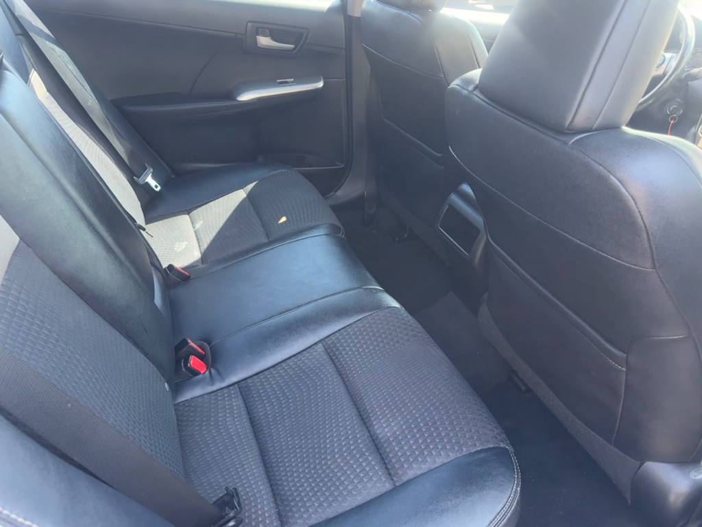 Photo 8 of this TOYOTA CAMRY
