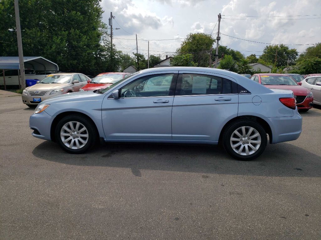CHRYSLER 200 2013 CHRYSLER 200 1C3CCBBB5DN676813