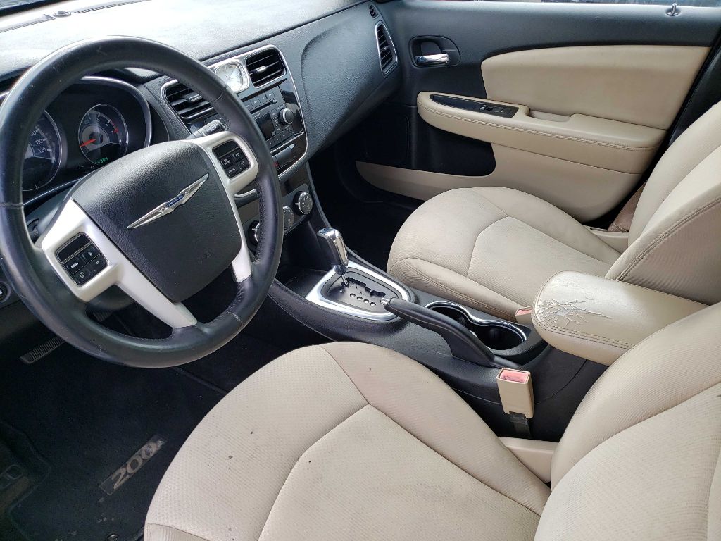 CHRYSLER 200 2013 CHRYSLER 200 1C3CCBBB5DN676813