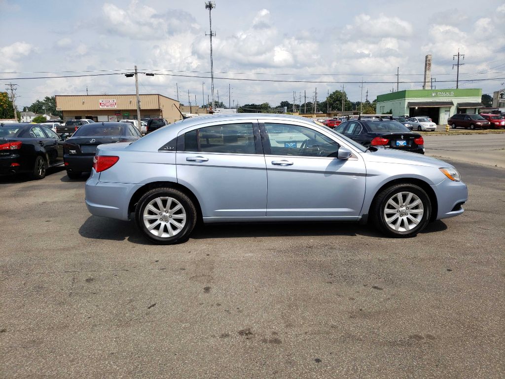 CHRYSLER 200 2013 CHRYSLER 200 1C3CCBBB5DN676813