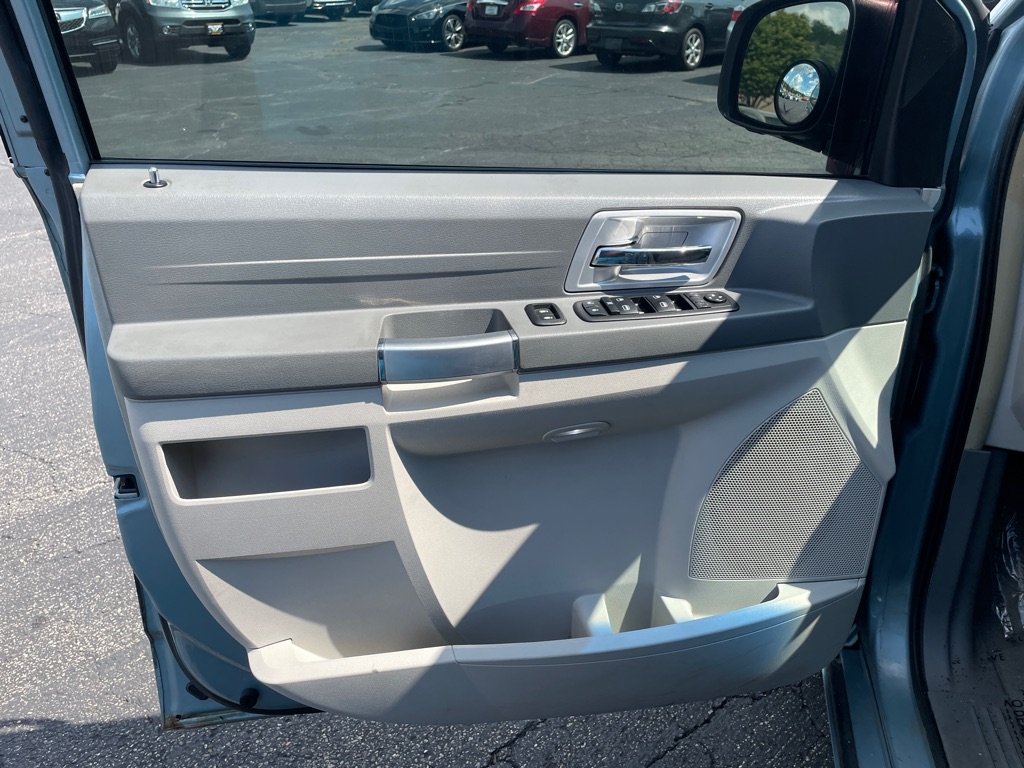CHRYSLER TOWN & COUNTRY 2008 CHRYSLER TOWN & COUNTRY 2A8HR54P28R738342