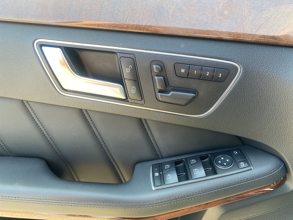 MERCEDES-BENZ E-CLASS 2013 MERCEDES-BENZ E-CLASS WDDHF8JB2DA738825