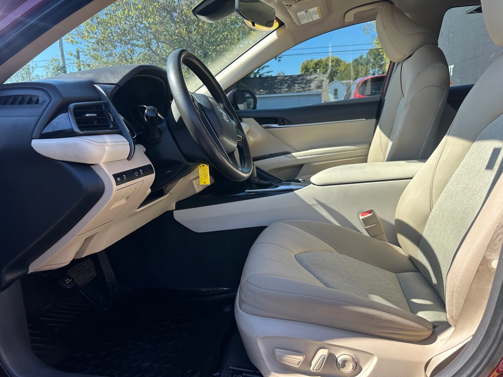 Photo 3 of this TOYOTA CAMRY