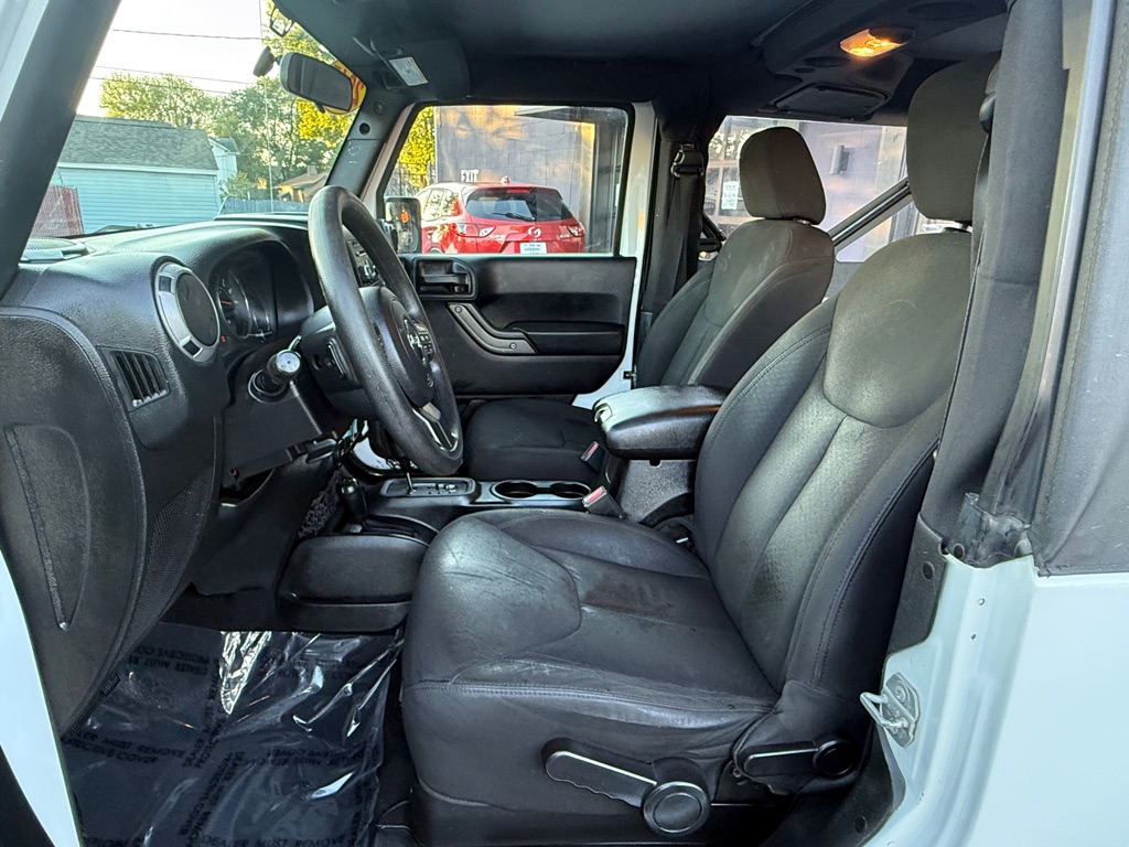 Photo 6 of this JEEP WRANGLER